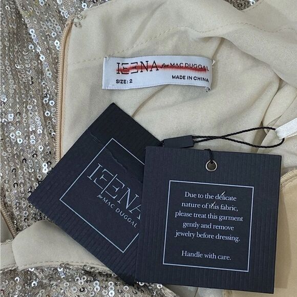 Mac Duggal Ieena Sequin V-Neck Gown size 2 - Picture 11 of 12